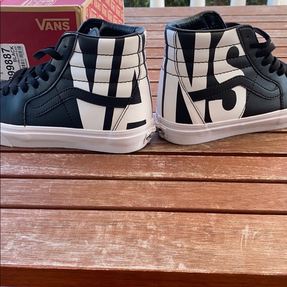 Classic Tumble Sk8-Hi Vans